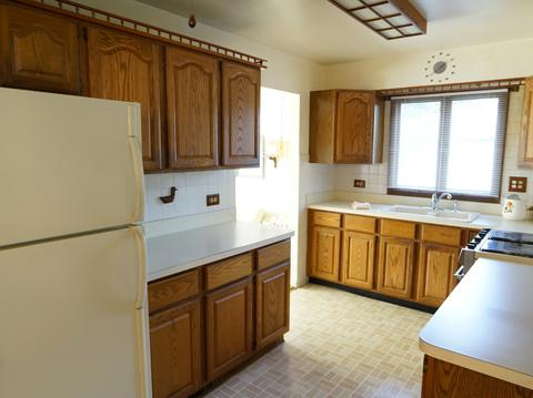 209 Emmerson Ave, Itasca, IL 60143 photo 5