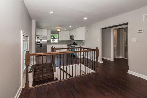 603 Illinois Ave, Elgin, IL 60120 photo 11