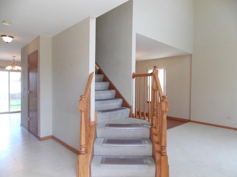 1820 Arbor Falls Dr, Plainfield, IL 60586 photo 2