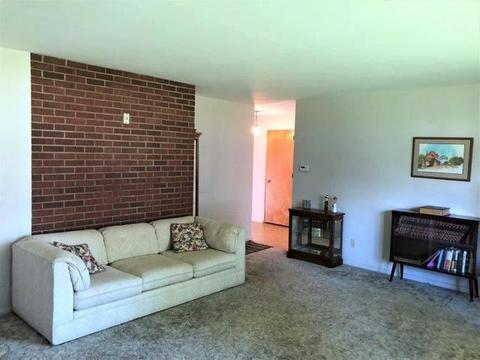 210 Elm St, Morrison, IL 61270 photo 7