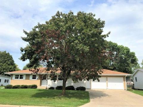 210 Elm St, Morrison, IL 61270 photo 2