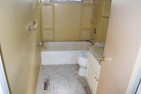 602 S Meadow Rd, Mchenry, IL 60050 photo 8