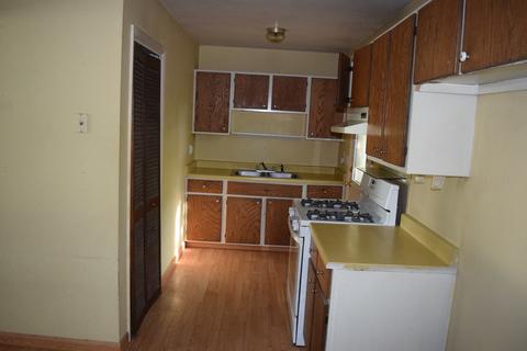 602 S Meadow Rd, Mchenry, IL 60050 photo 4
