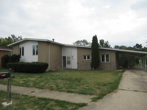 1563 S Pointe Dr, Rantoul, IL 61866 photo 1