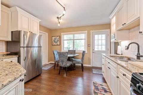 1612 W Oakleaf Dr, Mchenry, IL 60051 photo 7