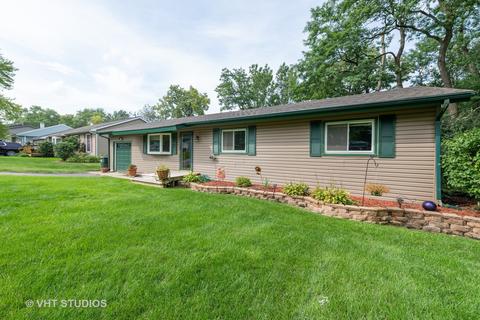 1612 W Oakleaf Dr, Mchenry, IL 60051 photo 2
