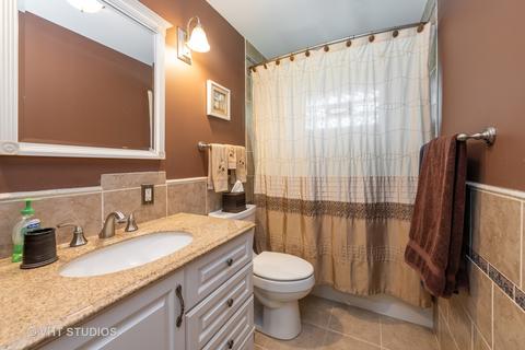 1612 W Oakleaf Dr, Mchenry, IL 60051 photo 14