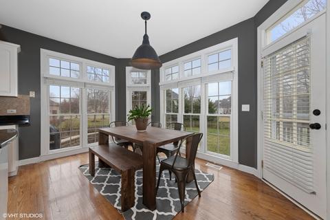 1928 Wicklow Rd, Naperville, IL 60564 photo 8