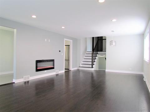 455 Dover Dr, Des Plaines, IL 60018 photo 23