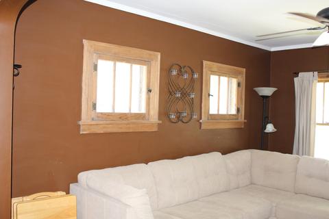 323 Simms St, Aurora, IL 60505 photo 3
