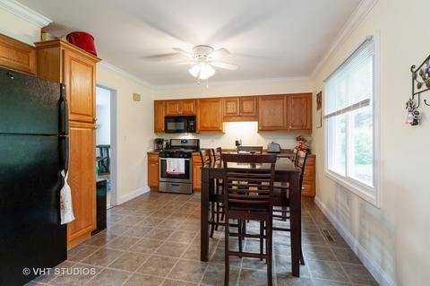 4724 Ashley Dr, Mchenry, IL 60050 photo 3