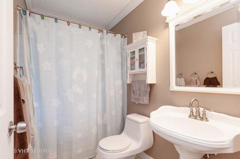 4724 Ashley Dr, Mchenry, IL 60050 photo 7