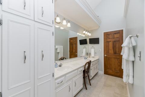 116 Hawkins Cir, Wheaton, IL 60189 photo 17