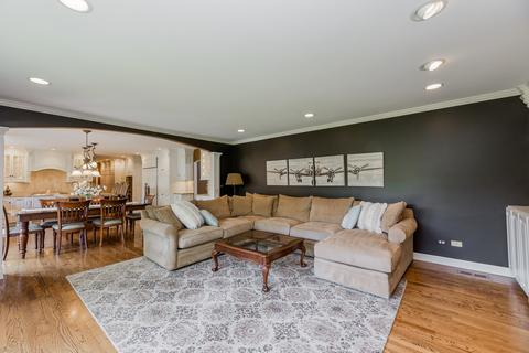 116 Hawkins Cir, Wheaton, IL 60189 photo 6
