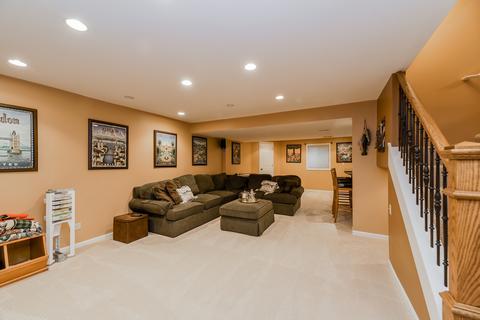 116 Hawkins Cir, Wheaton, IL 60189 photo 25