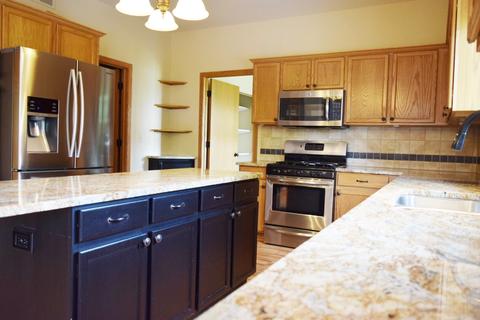 905 Red Clover Dr, Aurora, IL 60504 photo 14
