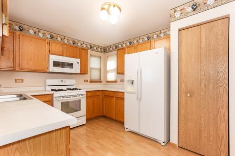 2208 Carpenter Ave, Plainfield, IL 60586 photo 4
