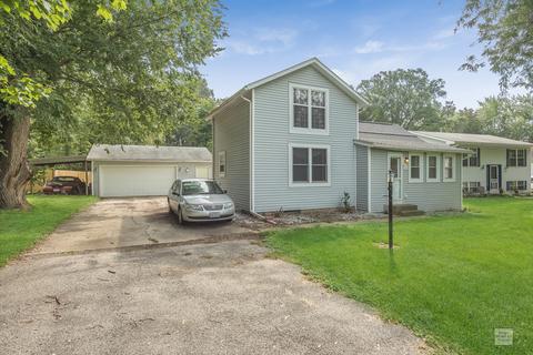 1382 5th St, Montgomery, IL 60538 photo 2