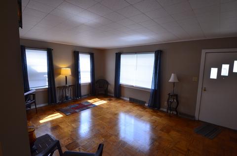 602 Gates St, Aurora, IL 60505 photo 9