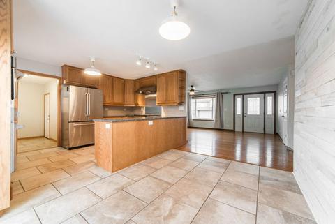 706 Coral Ave, Bartlett, IL 60103 photo 10