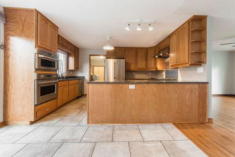 706 Coral Ave, Bartlett, IL 60103 photo 11