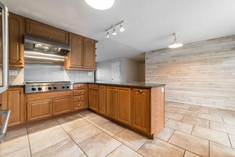 706 Coral Ave, Bartlett, IL 60103 photo 12