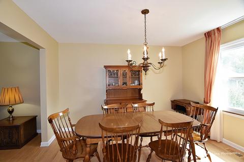 1418 Daly Rd, Wheaton, IL 60187 photo 10