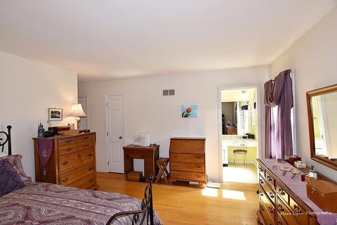 1418 Daly Rd, Wheaton, IL 60187 photo 21