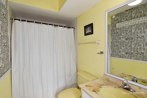 1418 Daly Rd, Wheaton, IL 60187 photo 23