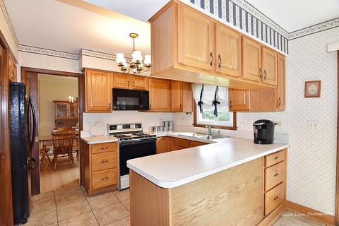 1418 Daly Rd, Wheaton, IL 60187 photo 16