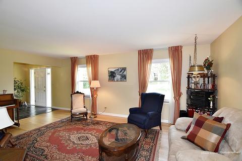 1418 Daly Rd, Wheaton, IL 60187 photo 8