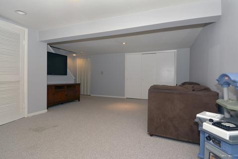 1961 Haddam Pl, Hoffman Estates, IL 60169 photo 19