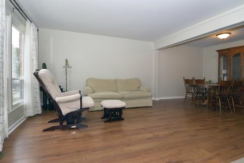 1961 Haddam Pl, Hoffman Estates, IL 60169 photo 3