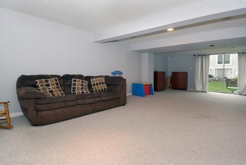 1961 Haddam Pl, Hoffman Estates, IL 60169 photo 18
