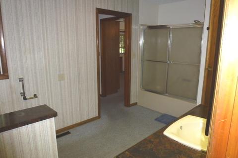 300 Water St, Weldon, IL 61882 photo 27