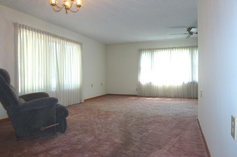 300 Water St, Weldon, IL 61882 photo 16