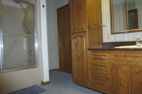 300 Water St, Weldon, IL 61882 photo 26