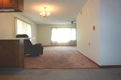 300 Water St, Weldon, IL 61882 photo 17