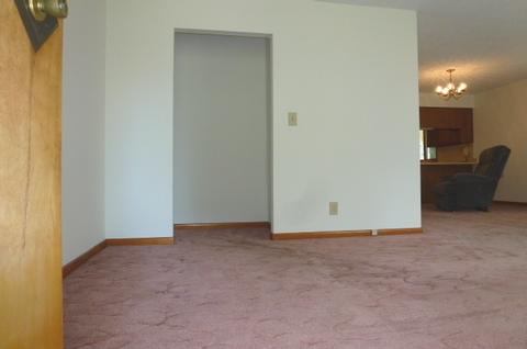 300 Water St, Weldon, IL 61882 photo 9