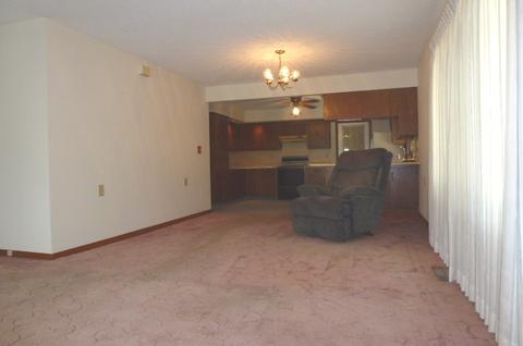 300 Water St, Weldon, IL 61882 photo 11