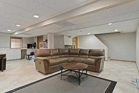 1001 Pear Tree Ln, Wheeling, IL 60090 photo 22