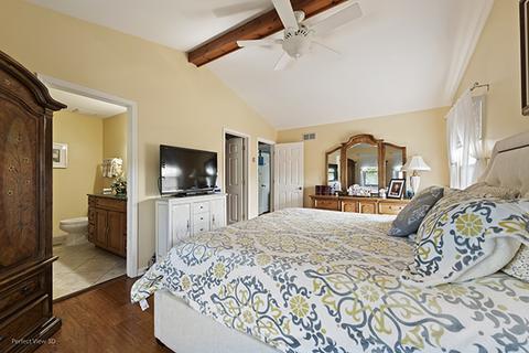 1001 Pear Tree Ln, Wheeling, IL 60090 photo 14