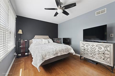 1001 Pear Tree Ln, Wheeling, IL 60090 photo 19