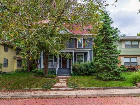 47 White Pl, Bloomington, IL 61701 photo 1