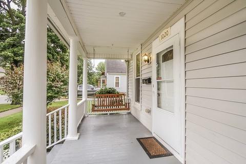 1020 Logan Ave, Elgin, IL 60120 photo 3