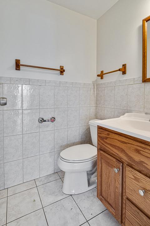 9350 Cedar Ln, Des Plaines, IL 60016 photo 25