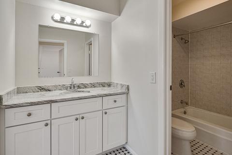 9350 Cedar Ln, Des Plaines, IL 60016 photo 19