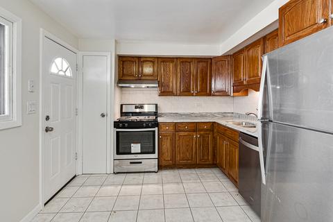 9350 Cedar Ln, Des Plaines, IL 60016 photo 8