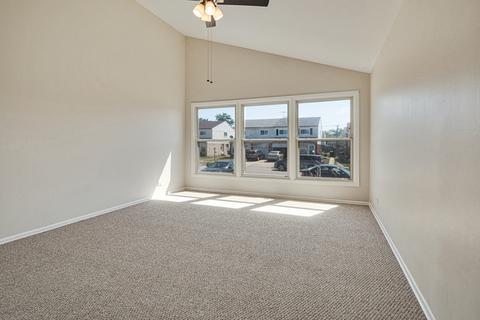 9350 Cedar Ln, Des Plaines, IL 60016 photo 3
