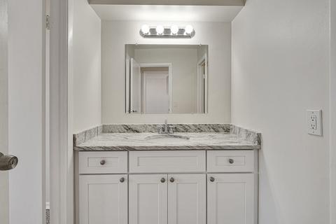 9350 Cedar Ln, Des Plaines, IL 60016 photo 20